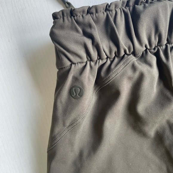 Lulu lemon joggers - Picture 2 of 4